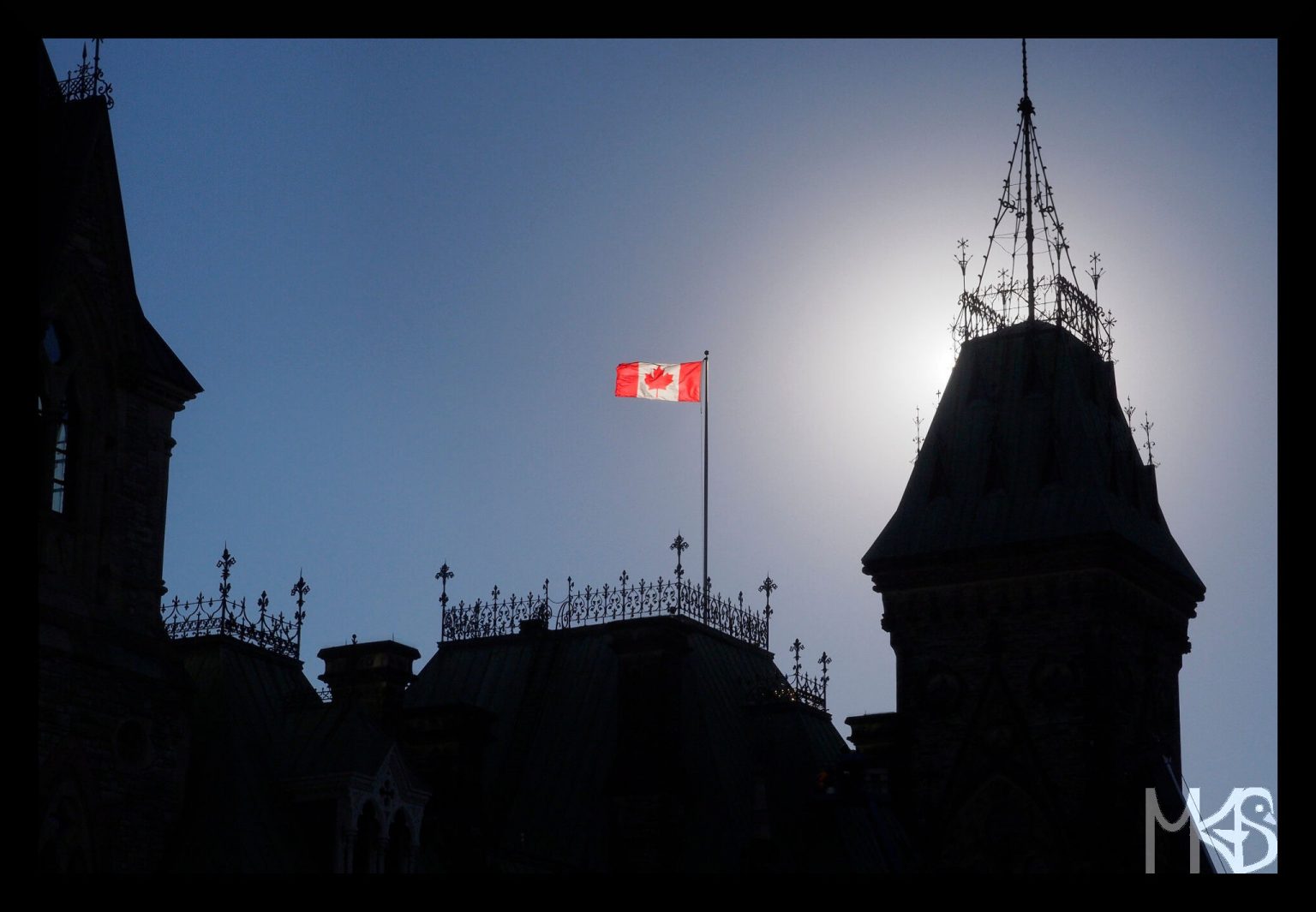 Canada - Ottawa - Flag - Traveling Rockhopper